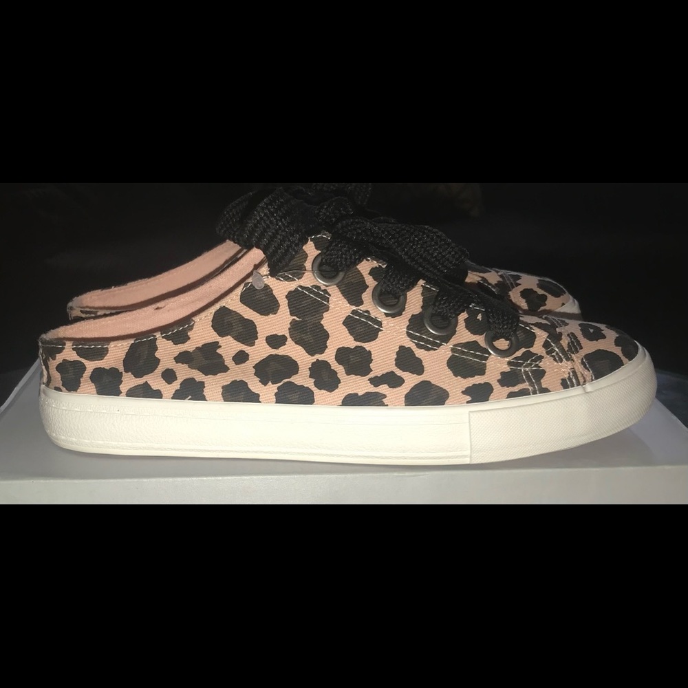 Women’s slip on cheetah sneakers